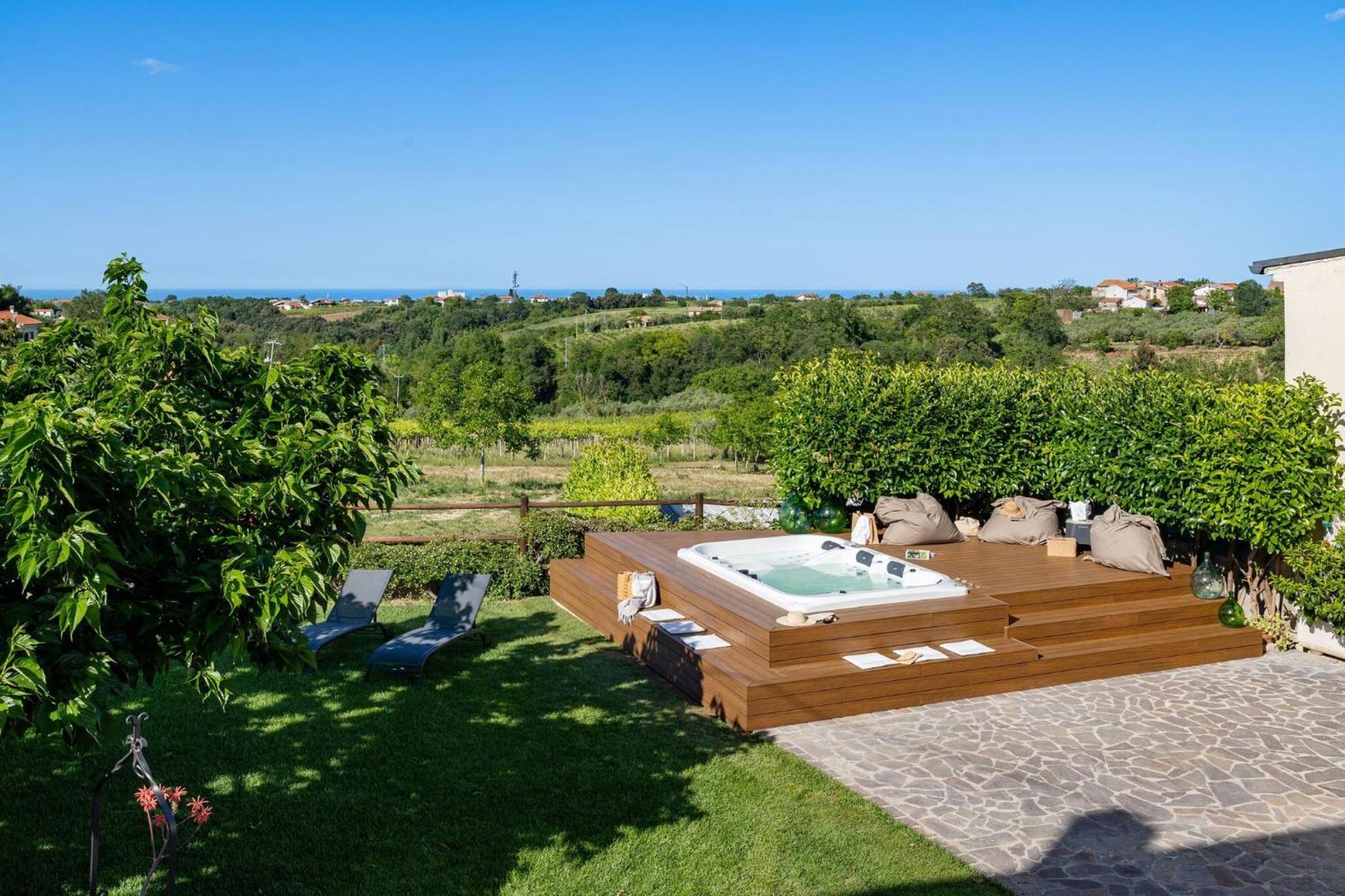 Villa Carulli - Yourplace Abruzzo Villa Caldari Bagian luar foto